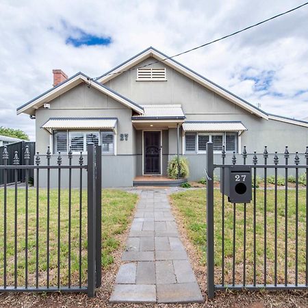 South Dubbo Hideaway - Pet Friendly Villa Eksteriør bilde