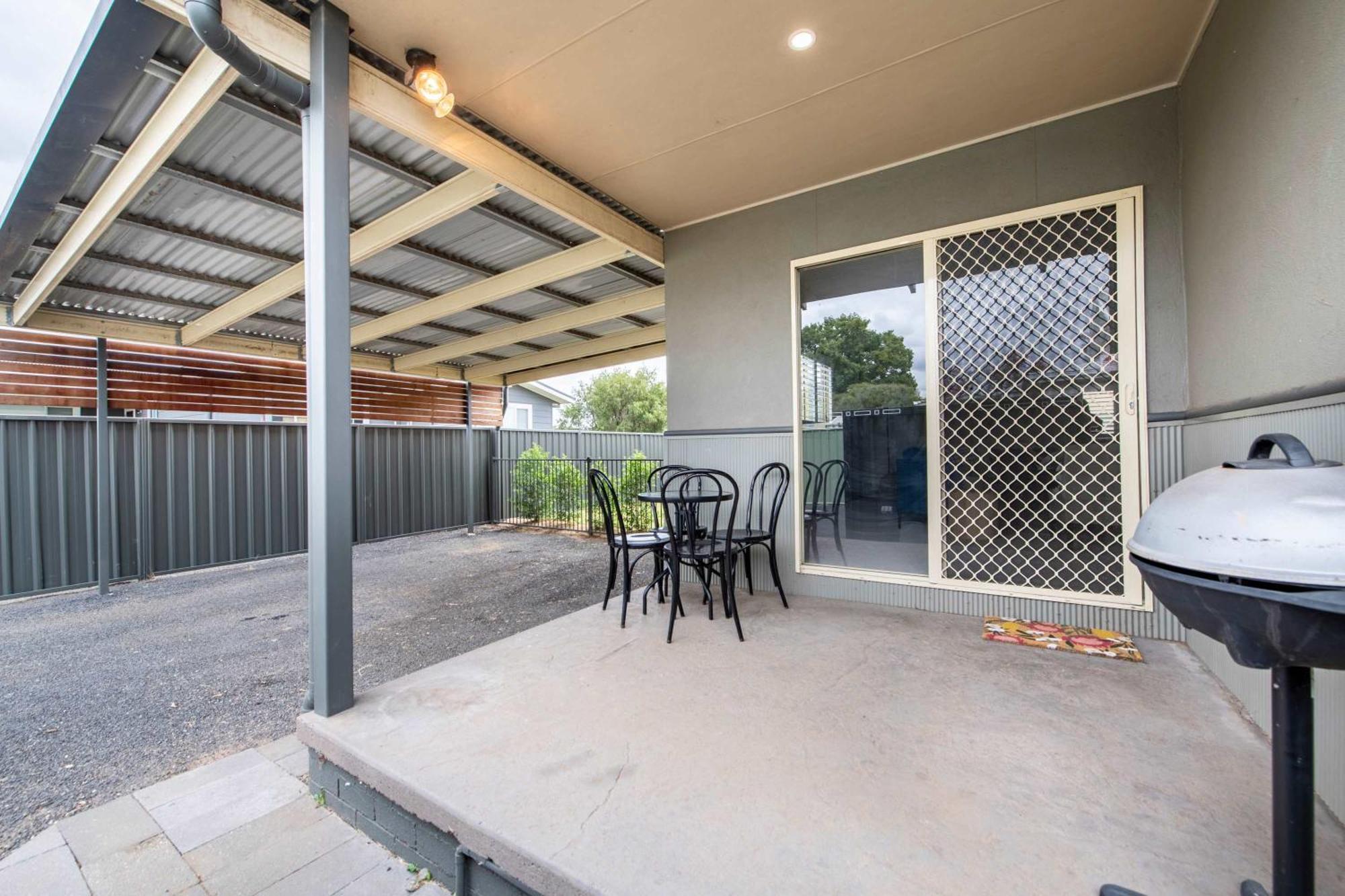 South Dubbo Hideaway - Pet Friendly Villa Eksteriør bilde
